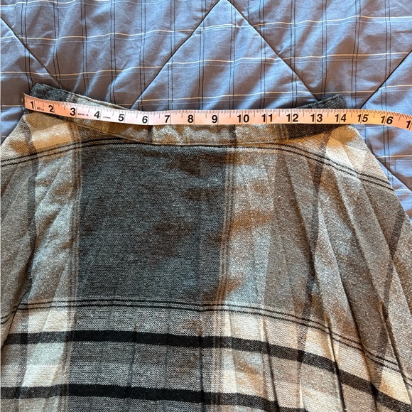 Vintage Pleated Plaid Skirt - Picture 7 of 7